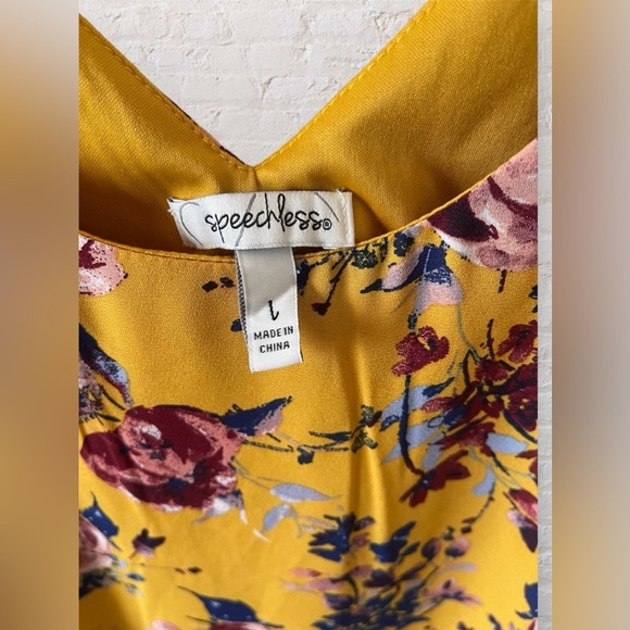 Speechless Mustard Yellow Floral Long Lace Bell Sleeve A-Line Shift Dress Size L - Picture 6 of 8